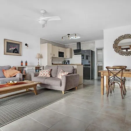 Puerto Chico 3 Apartmán *